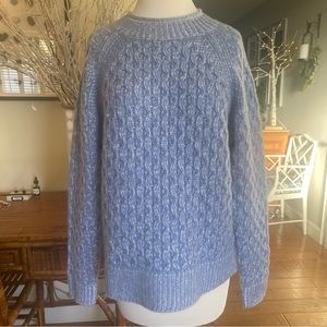NWT Gorgeous 100% Cashmere Sweater Size Small but could also fit a size Medium